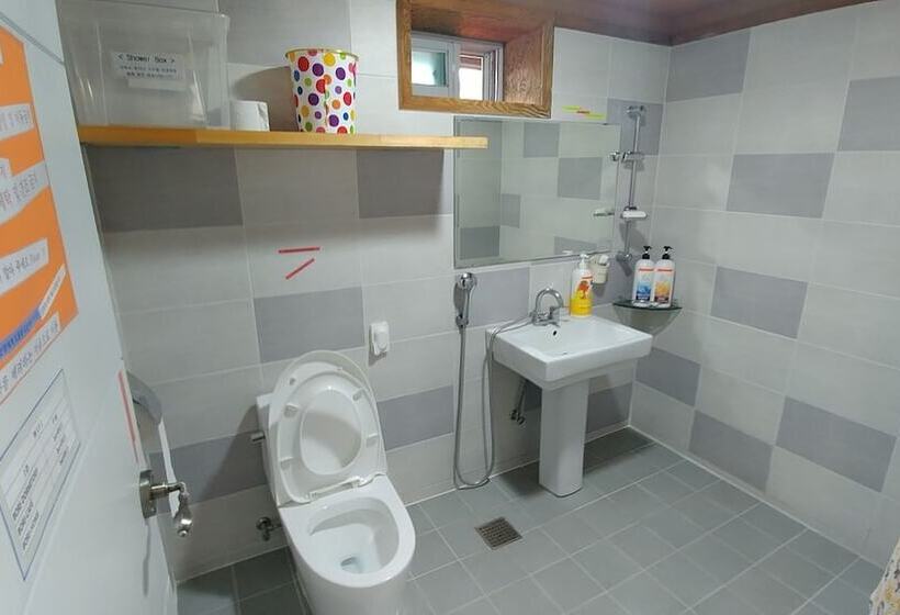 Bori Guesthouse Hostel