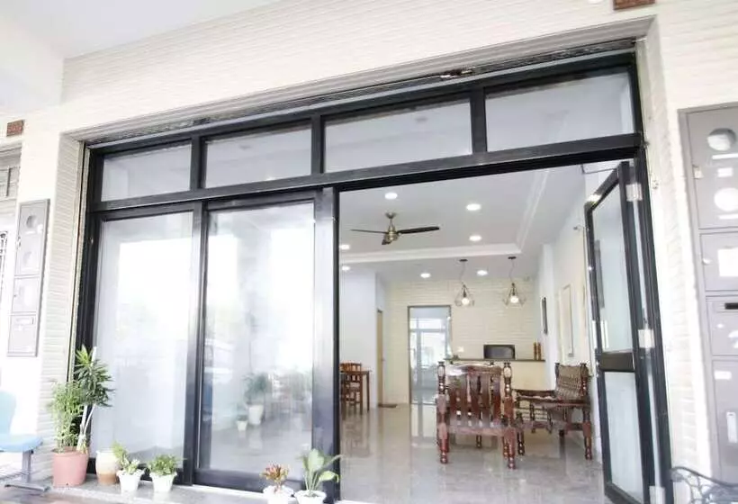 تختخواب و صبحانه Amigo