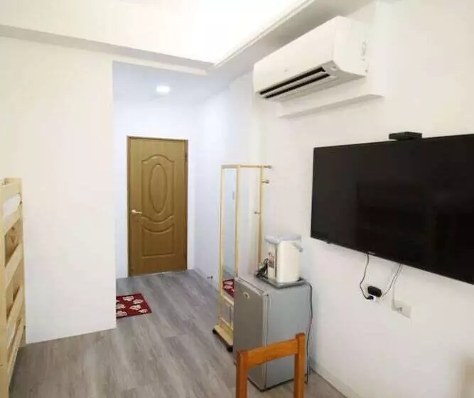 تختخواب و صبحانه Amigo