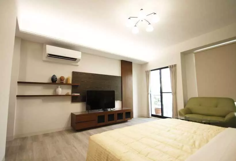 تختخواب و صبحانه Amigo