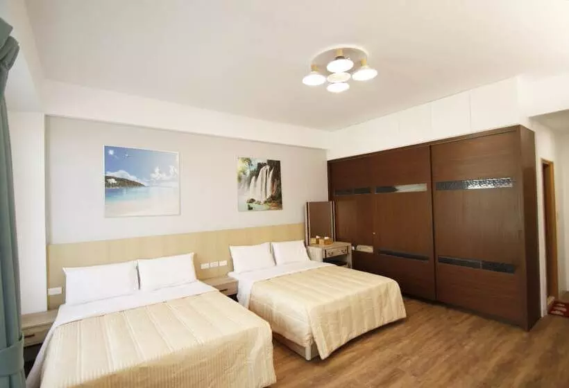 تختخواب و صبحانه Amigo