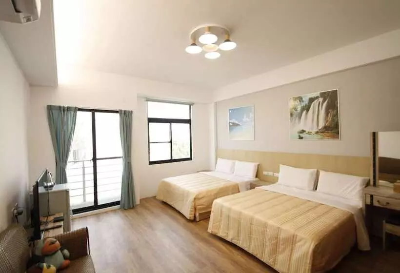 تختخواب و صبحانه Amigo