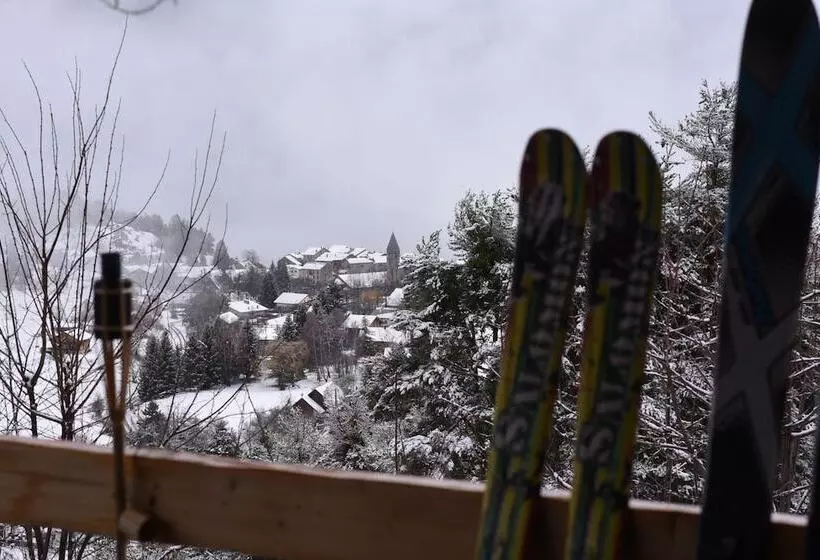 ベッドアンドブレックファースト Un Balcon En Montagne