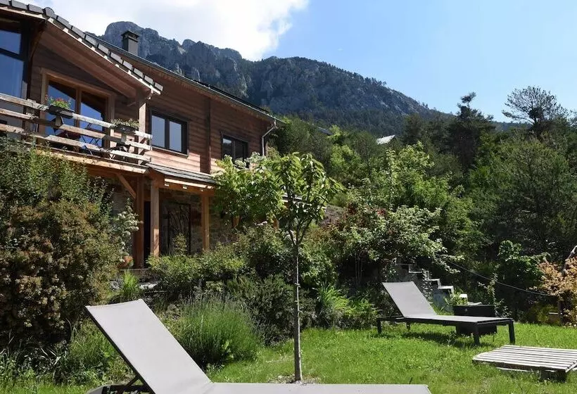 ベッドアンドブレックファースト Un Balcon En Montagne