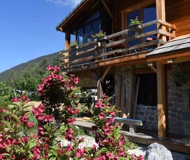 ベッドアンドブレックファースト Un Balcon En Montagne