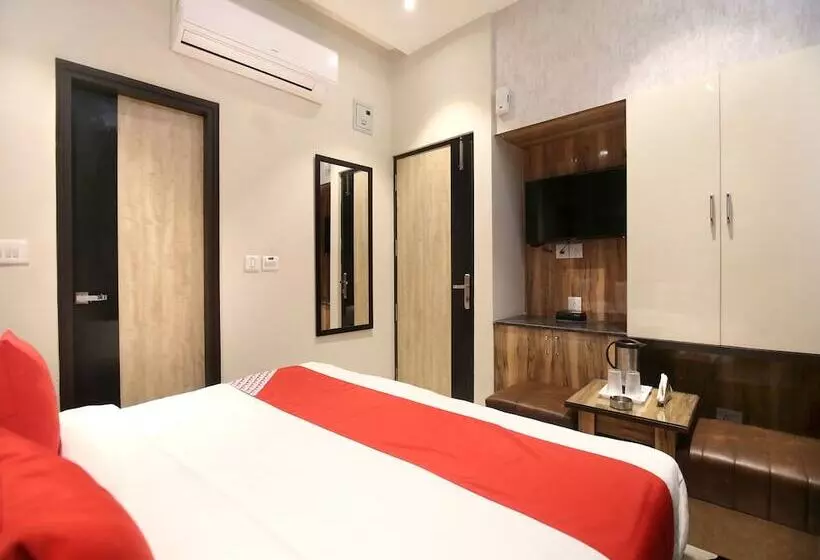 ホテル Grand Orchid By Oyo Rooms