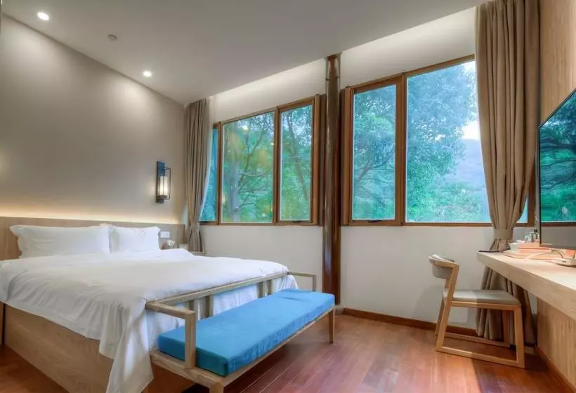 هتل Jiushu Shuiyue Resorts