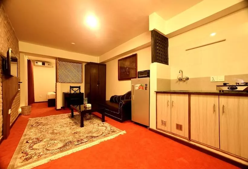 هتل Malla Inn