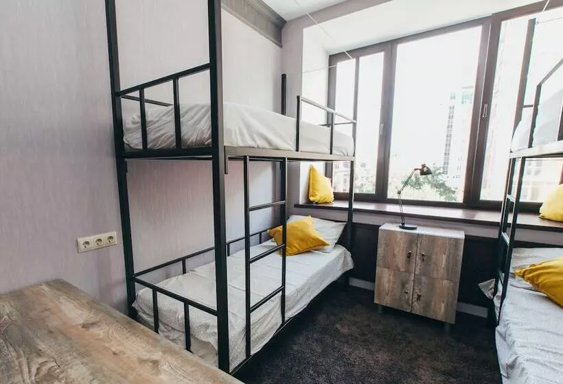 Karlson   Hostel