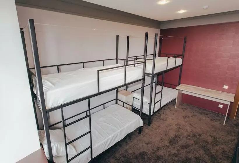 Karlson   Hostel