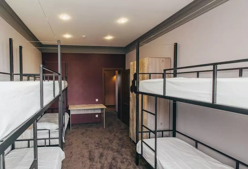 Karlson   Hostel