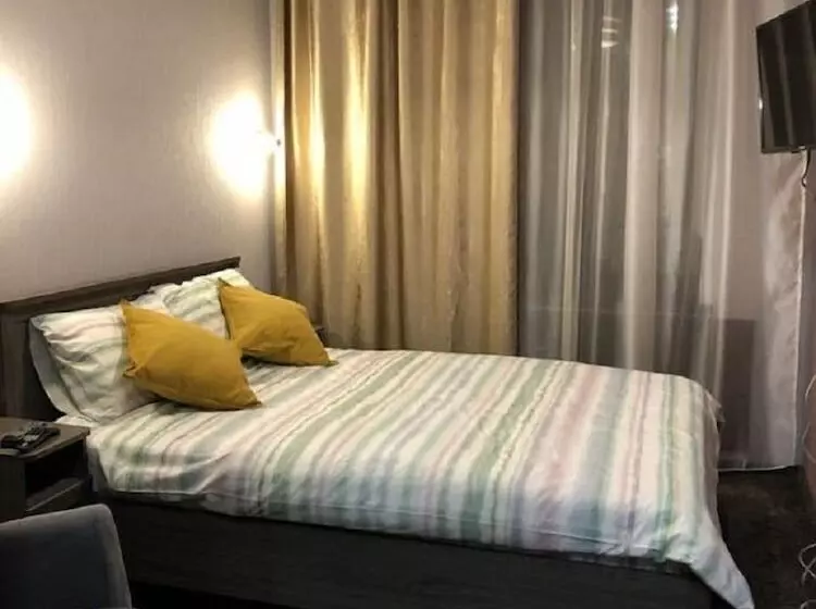 Karlson   Hostel