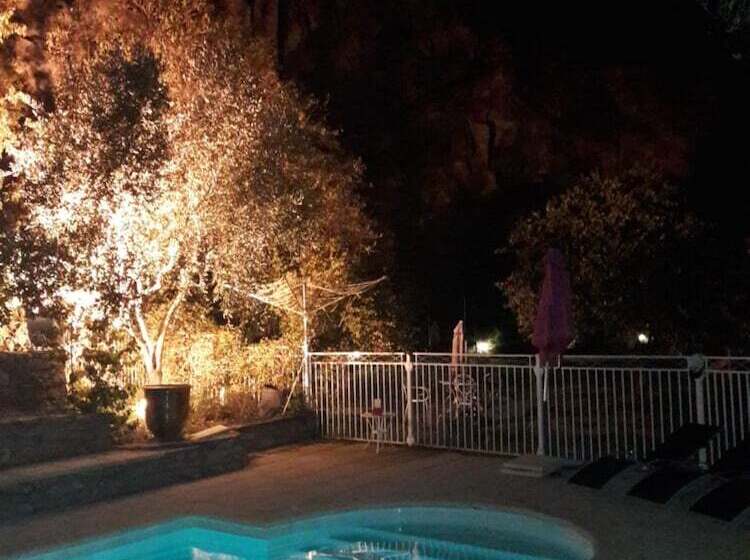 ペンション Domaine De La Carrière