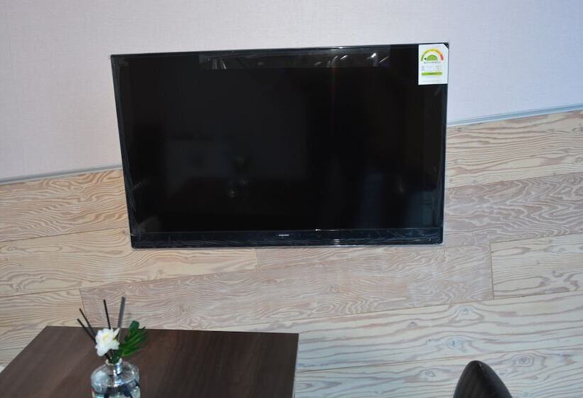 Pensione Donkey And Dog