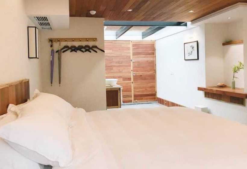 Pensionat Jieshanju Guest House