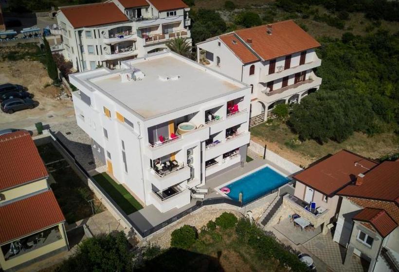 پانسیون Residences Bellavista 3