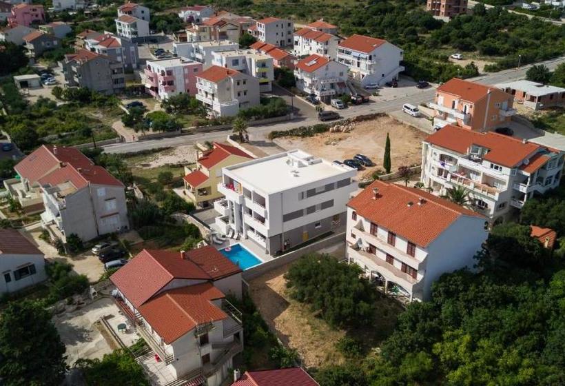 پانسیون Residences Bellavista 3