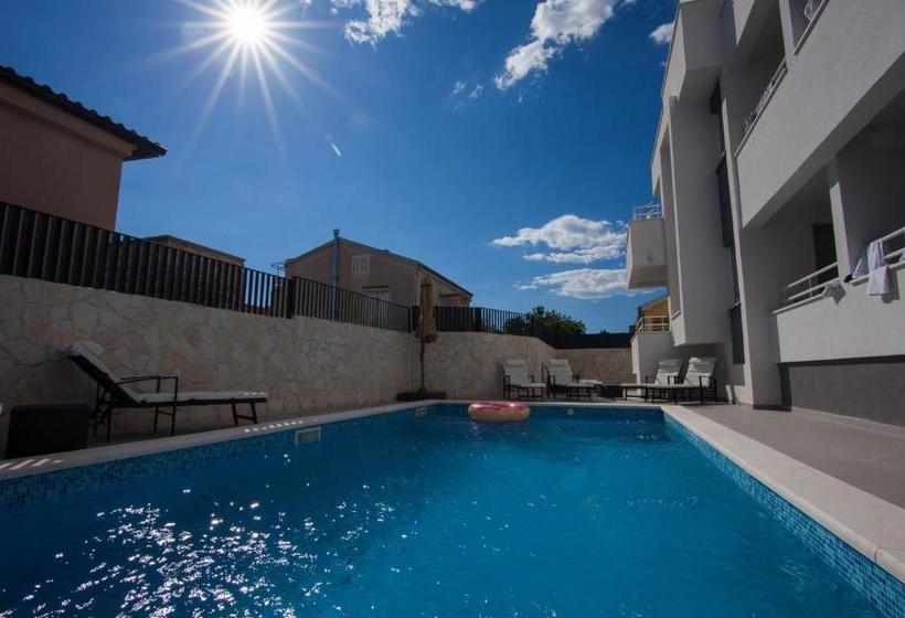 پانسیون Residences Bellavista 3