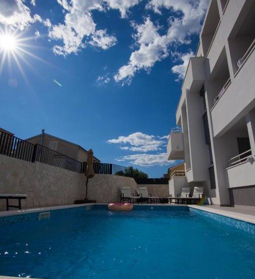 پانسیون Residences Bellavista 3