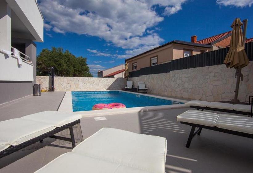 پانسیون Residences Bellavista 3