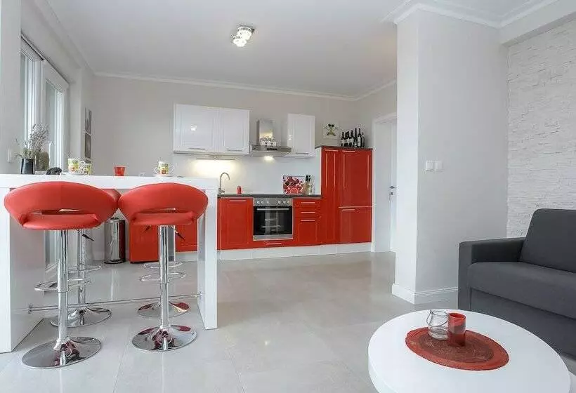 Apartments Tomana