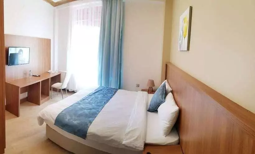 Hotel Asil