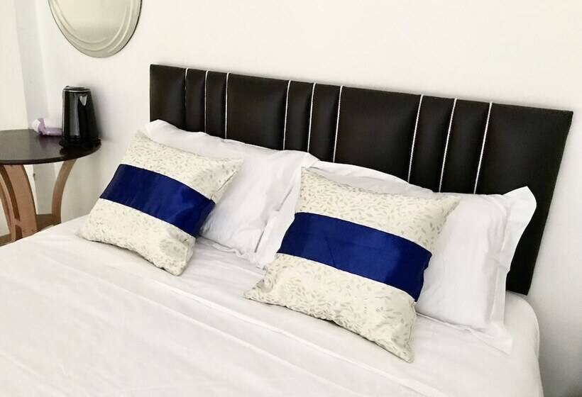 Five Hundred Miles Hostel