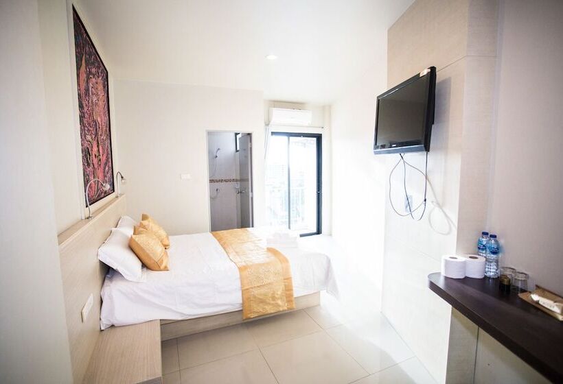 Five Hundred Miles Hostel