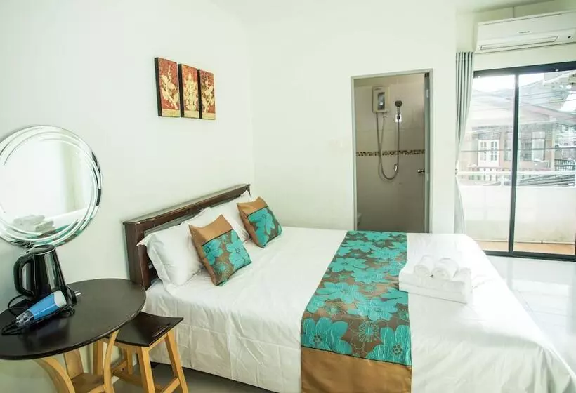 Five Hundred Miles Hostel