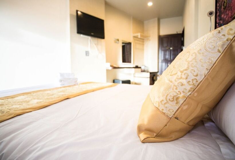 Five Hundred Miles Hostel