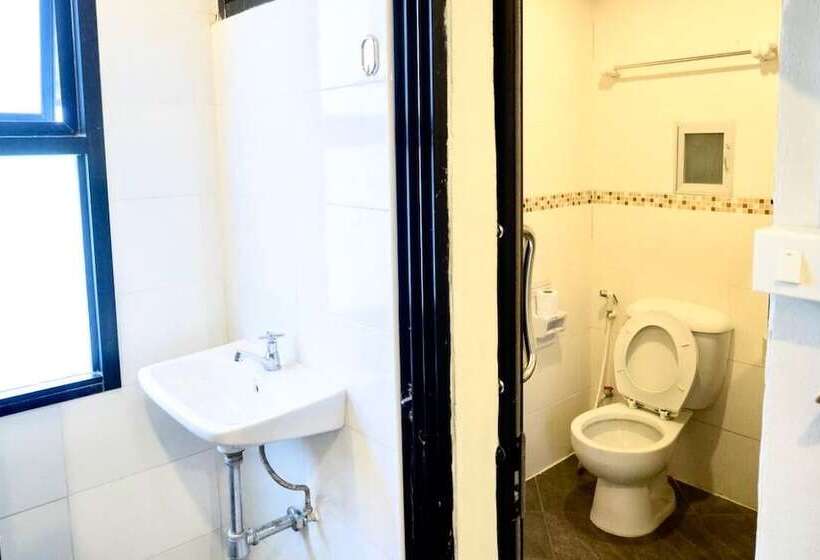 Five Hundred Miles Hostel