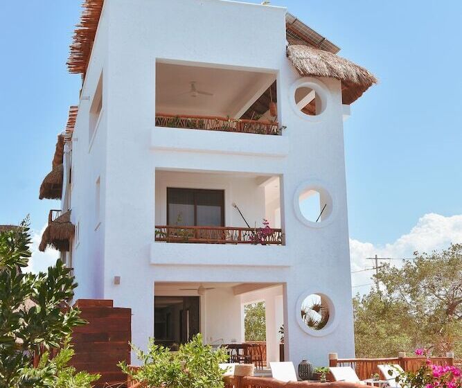 هتل Casa HX - Adults Only