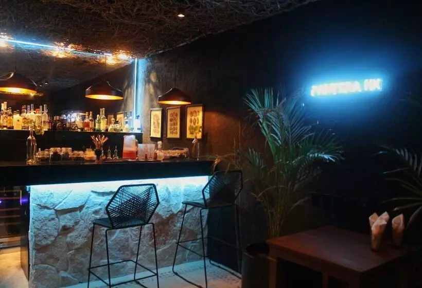 هتل Casa HX - Adults Only