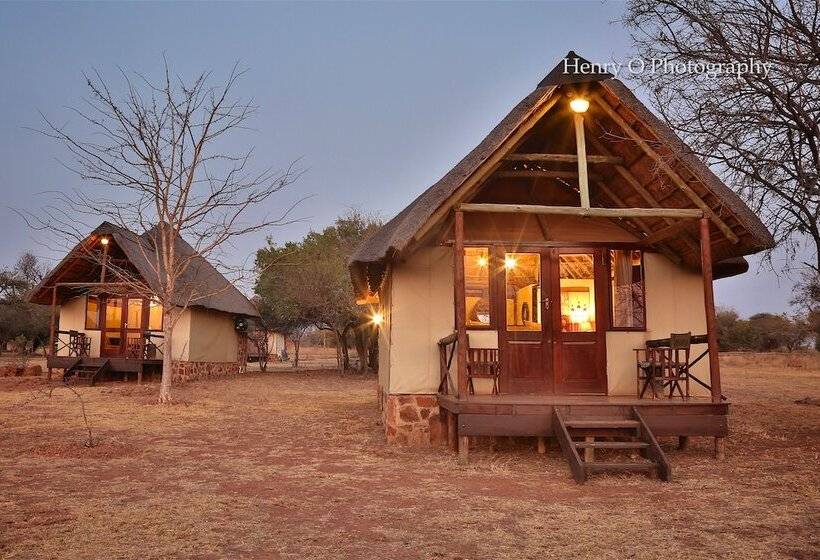 Hotel Mangwa Valley Game Lodge & Spa