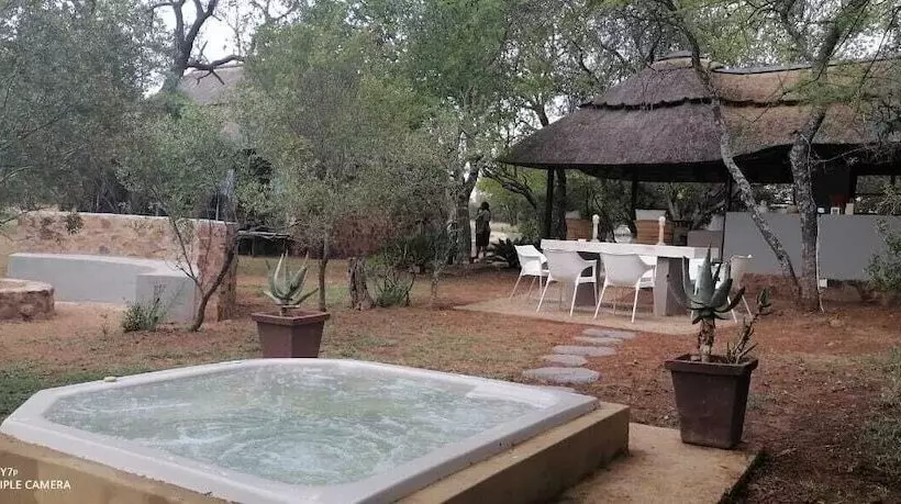 ホテル Mangwa Valley Game Lodge & Spa