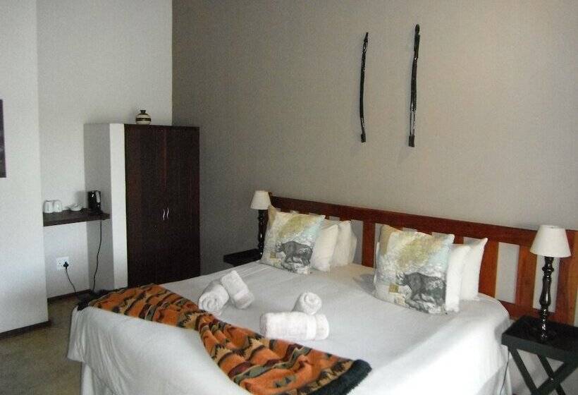 Hotel Mangwa Valley Game Lodge & Spa