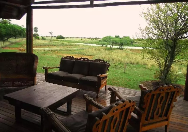 ホテル Mangwa Valley Game Lodge & Spa