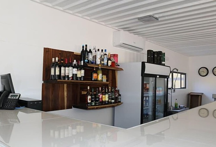 فندق Shikamasha Etosha Game Lodge