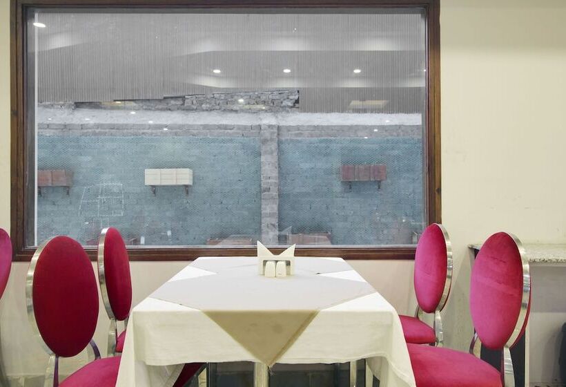 בית מלון כפרי Capital O 28688 The Saffron