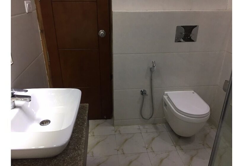 בית מלון כפרי Capital O 28688 The Saffron