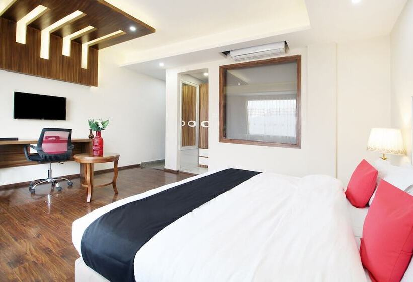 בית מלון כפרי Capital O 28688 The Saffron