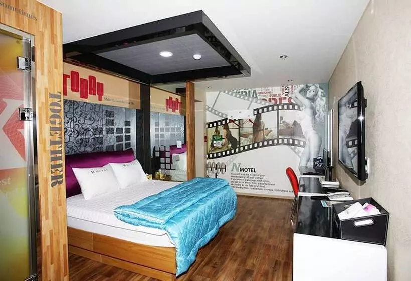 N Motel