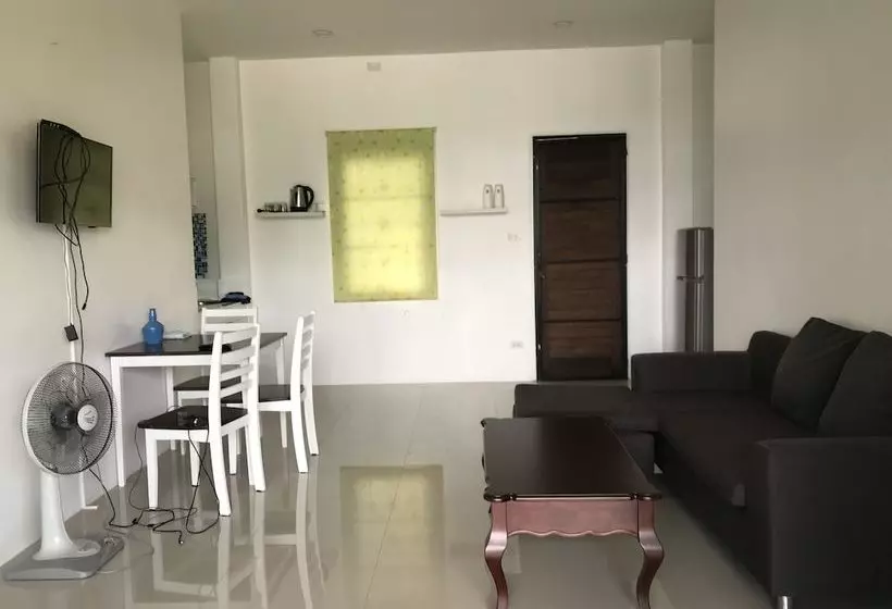 پانسیون Pratthana House