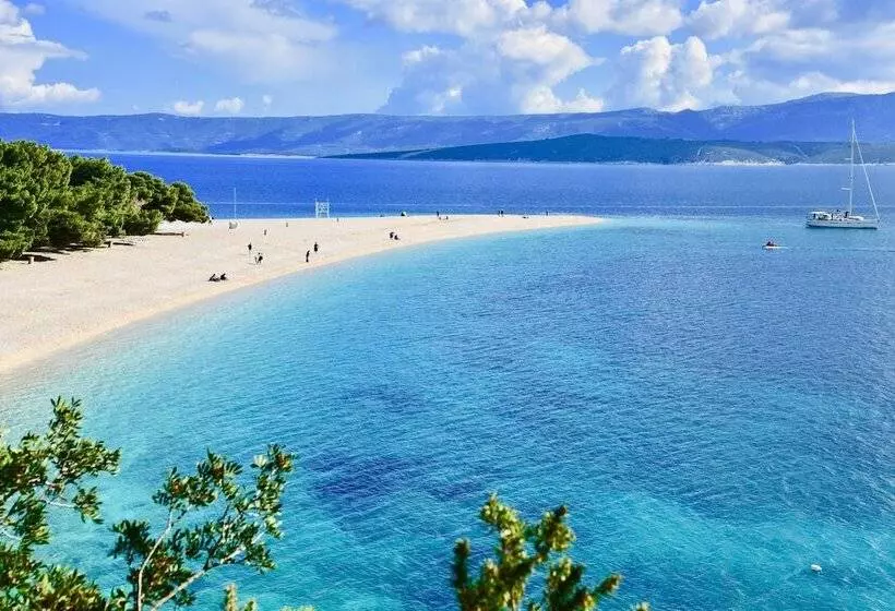 Villa Giardino Heritage Boutique Hotel Bol