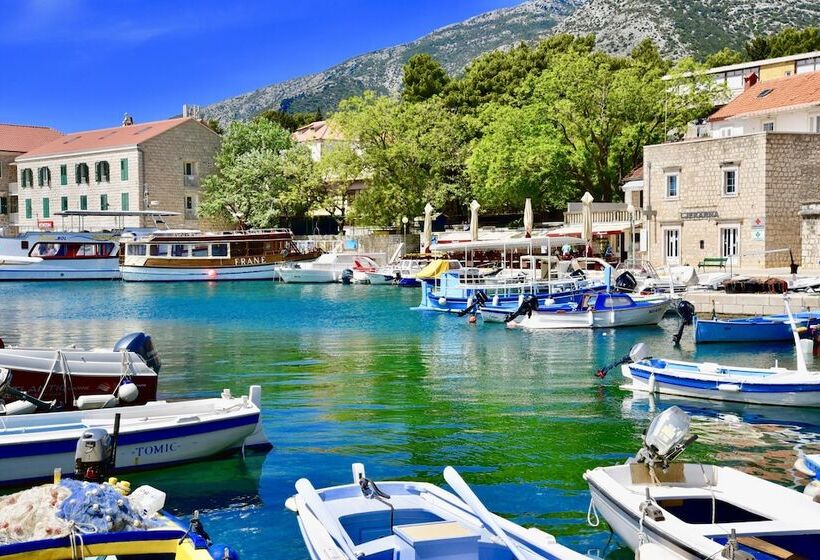 Villa Giardino Heritage Boutique Hotel Bol