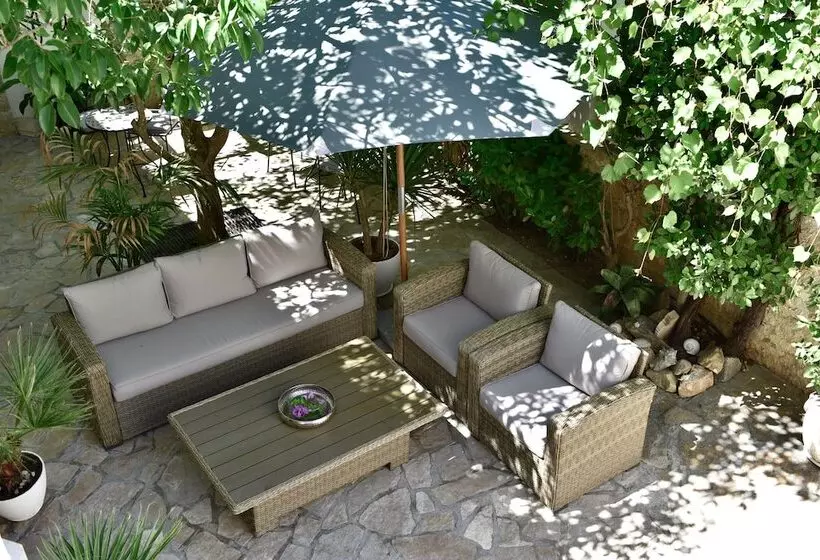 Villa Giardino Heritage Boutique Hotel Bol