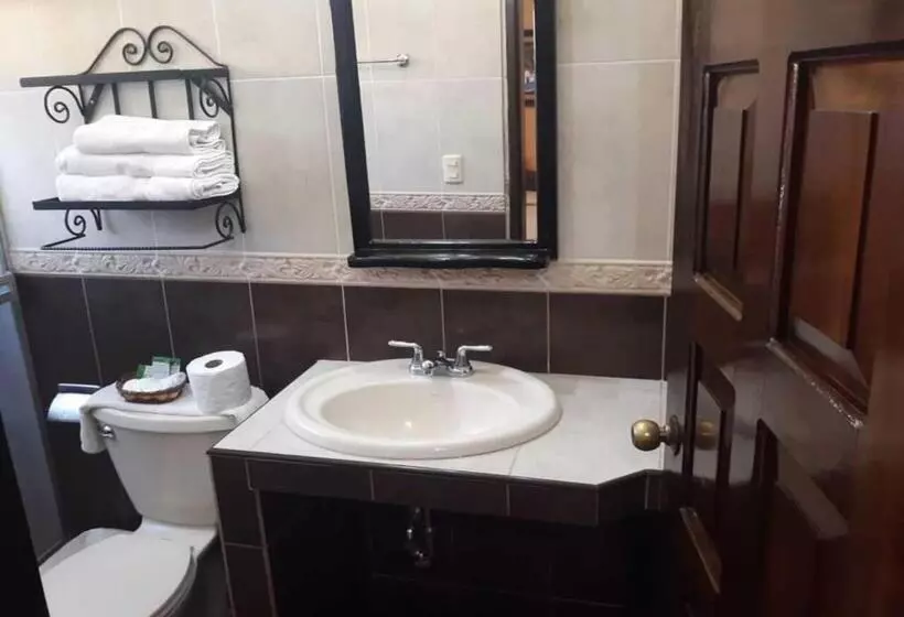 هتل Acropolis Maya