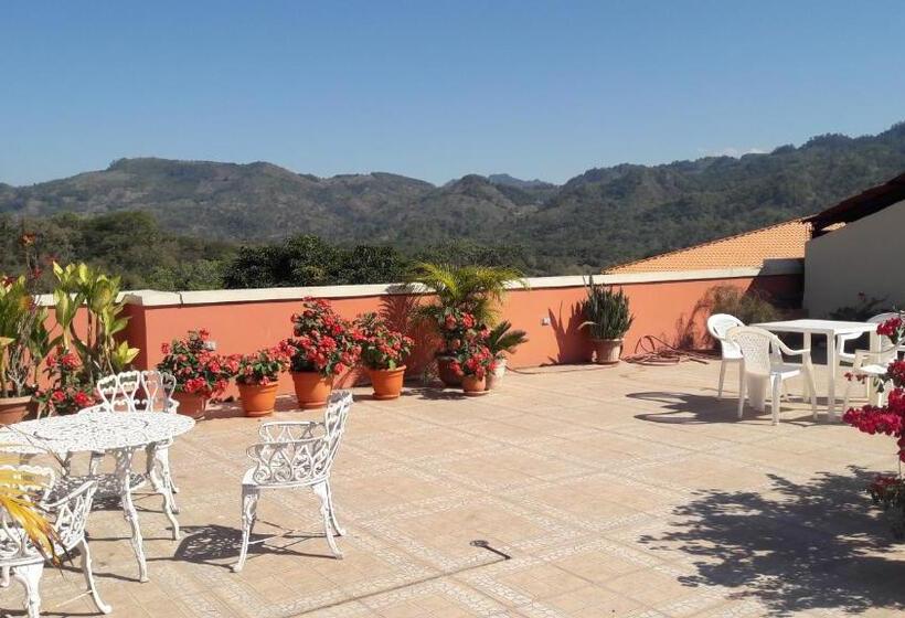 هتل Acropolis Maya