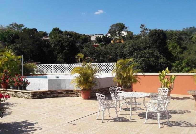 هتل Acropolis Maya