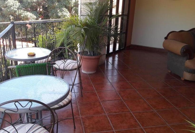 هتل Acropolis Maya